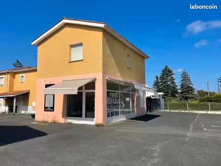 a louer local pro 40m2 langon/toulenne avec parking prive