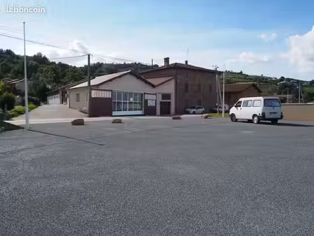 local 200 m² chavanay