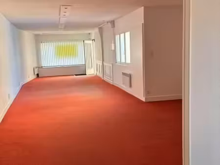 local commercial 110m2