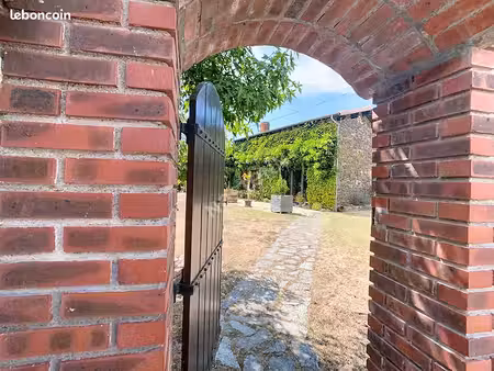 propriété 8 pièces 204 m²