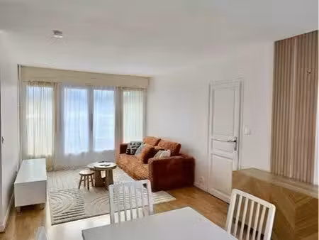 appartement lumineux avec balcon  parking et ascenseur - 67 m2 - orléans dunois - à 13 min