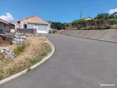 maison en pierre avec terrasse et extérieur privatif – monistrol-sur-loire