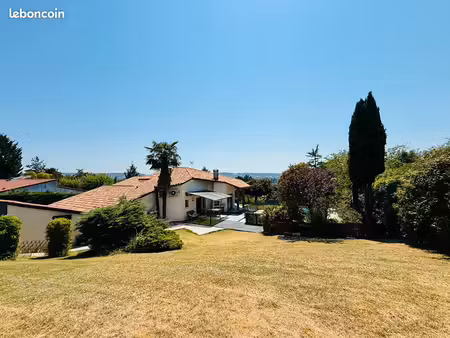 maison 7 pièces 152 m²