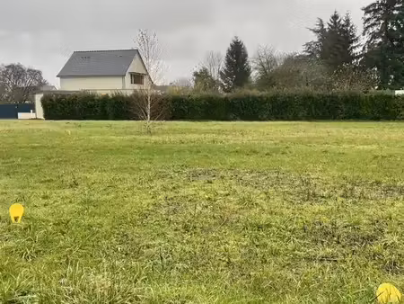 terrain à bâtir de 417 m² à saint-laurent-de-la-plaine (49)