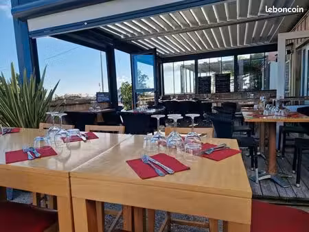 restaurant en front de mer