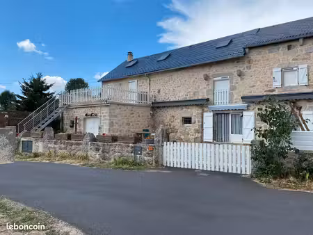 vends corps de ferme renové