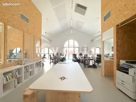 bureaux 188 m²