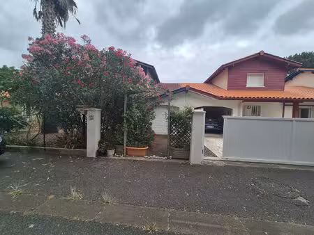 à louer ? maison mitoyenne meublée au coeur de capbreton