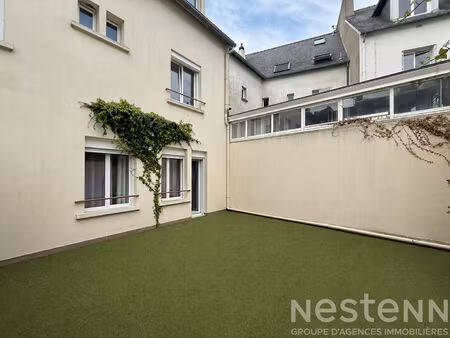 appartement et terrasse privative - 2 chambres - 47m² - hennebont centre.