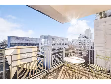coup de coeur assuré : vue dégagée  extérieur et place de parking !