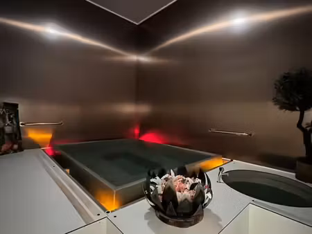 local commercial institut de bien‑être & beauté spa  sauna. neuf  clé en main