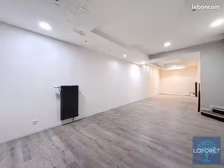 local commercial 161 m²