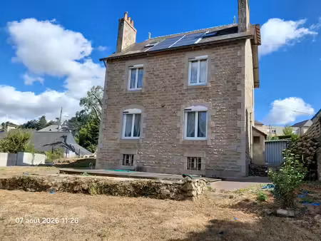 pabu maison en pierre de caractère à 5 minutes à pied du c