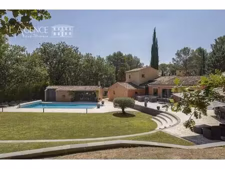 élégante propriété familiale de 208 m² sur 1 hectare de ter
