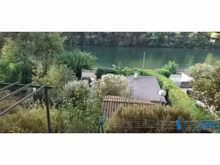 maisonnette terrain piscine