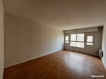 appartement 2 pièces 71 m²
