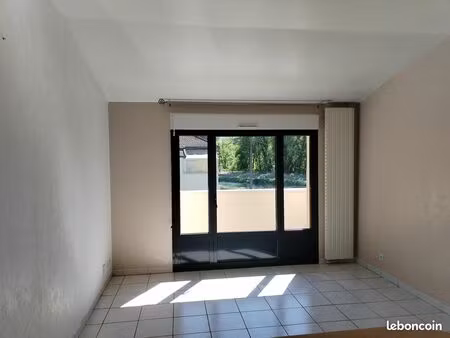 f2 à louer