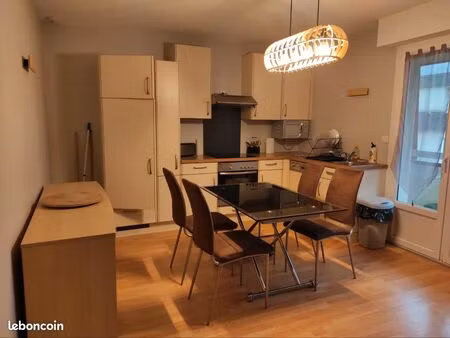 appartement t2 meublé - disponible 01/10