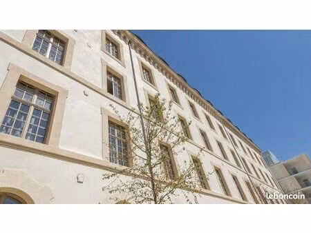 studio 1 pièce 17 m²