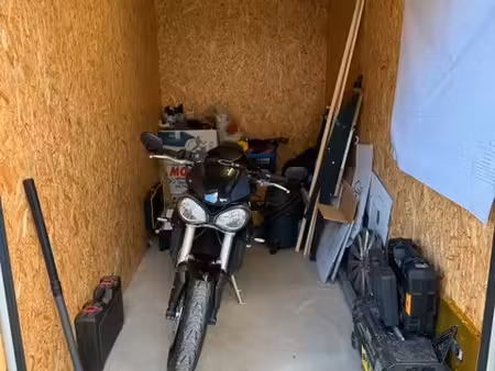 a louer box de stockage de 6 m² (idéal moto)