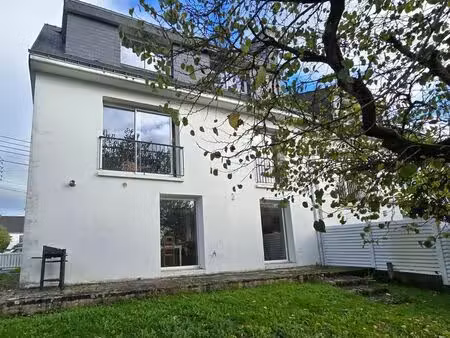 maison 8 pièces 184 m²