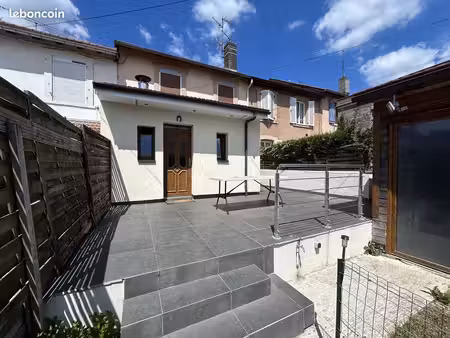 maison 3 pièces 69 m²