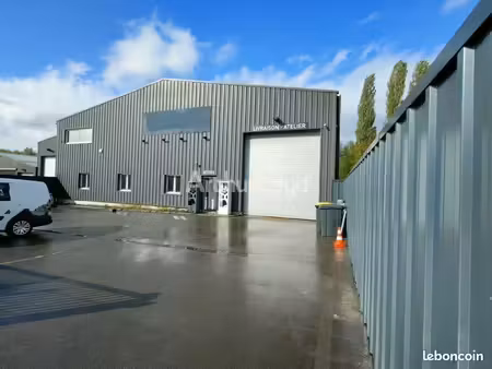 local d'activité 663 m²