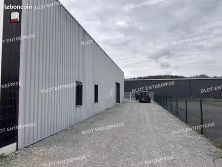 local d'activité 270 m²