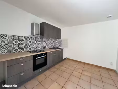 appartement t2 avec climatisation vitry proche lycée et hôtel de ville
