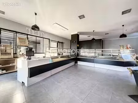local commercial 395 m²
