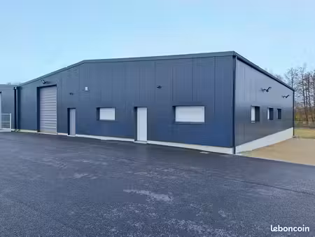 local d'activité 402 m² pontchateau