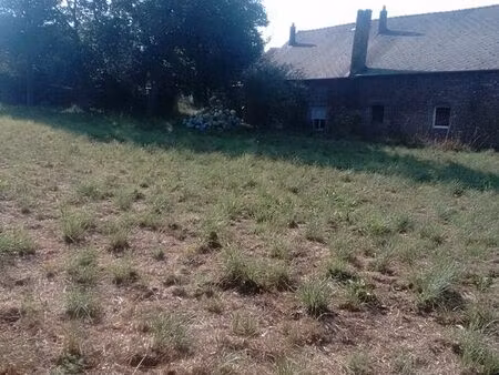 à vendre très beau terrain à bâtir