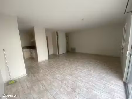 appartement 3 pièces 75 m²