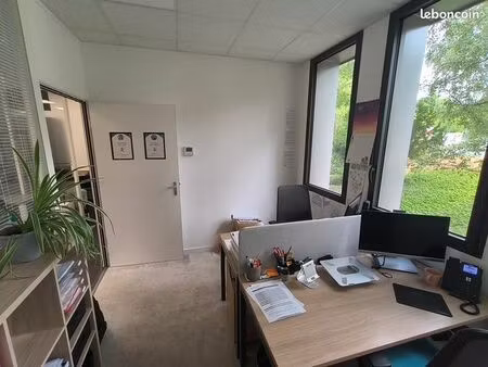 bureaux 169 m² - 4 parkings - sans frais d’agence - angers château d'orgemont