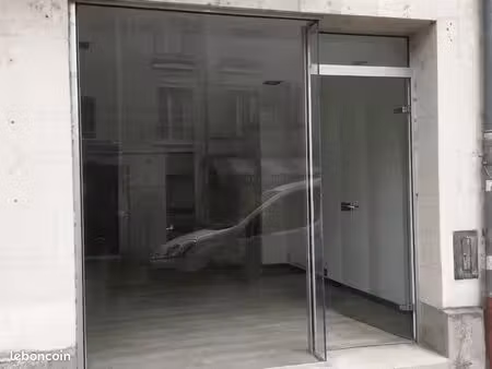 à louer – local commercial 30 m² – rue saint-nicolas à saumur