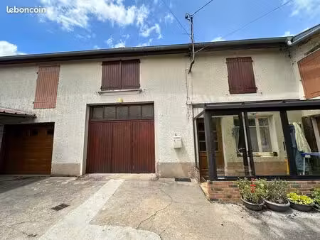 grande maison à la campagne