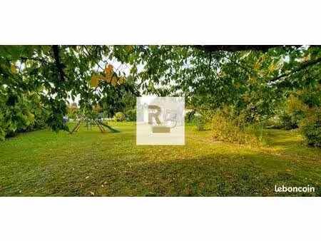 terrain 1300 m² douai