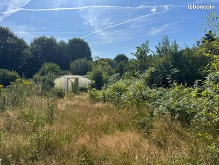 terrain 1 000 m² camors