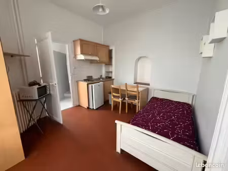 appartement 1 pièce 14 m²