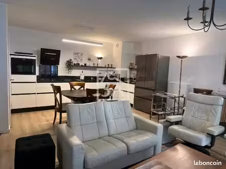appartement 7 pièces 92 m²