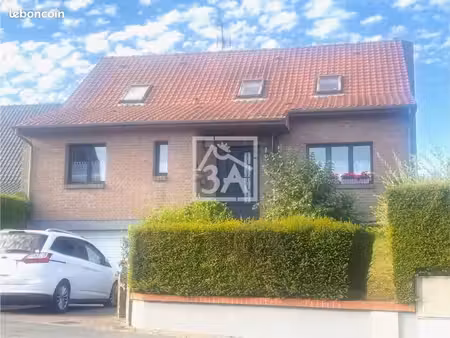 pavillon 9 pièces 135 m²