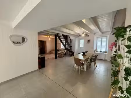 ? maison r+1 à plumelin (56500) – rdc +60m²  3 chambres (dont 2 de ~20m²)