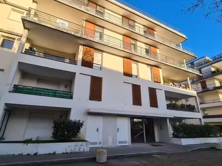 appartement 4 pièces 101 m²