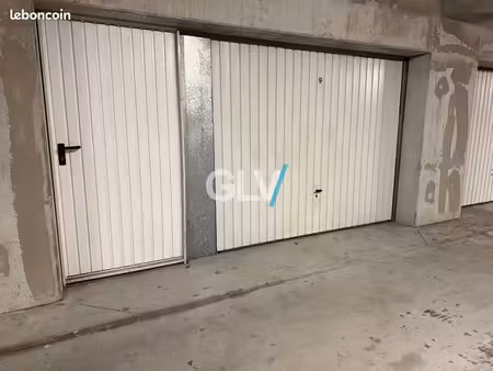parking/box 22 m² lille