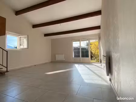jolie maison dans quartier calme