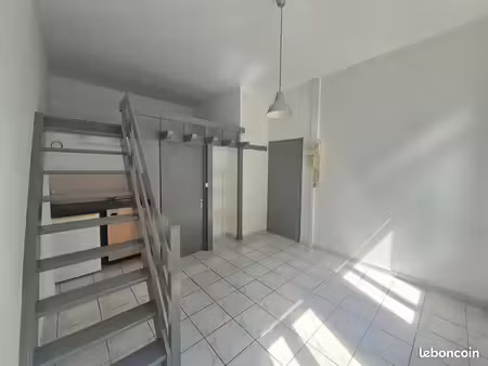 appartement 1 pièce 17 m²