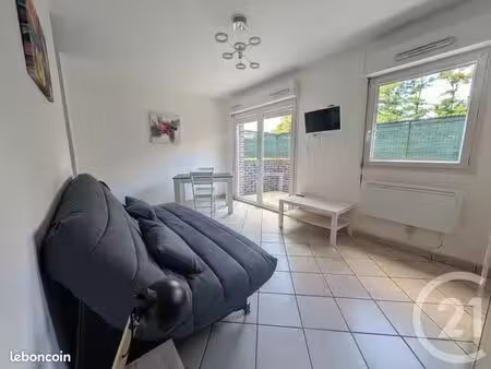 studio 1 pièce 25 m²