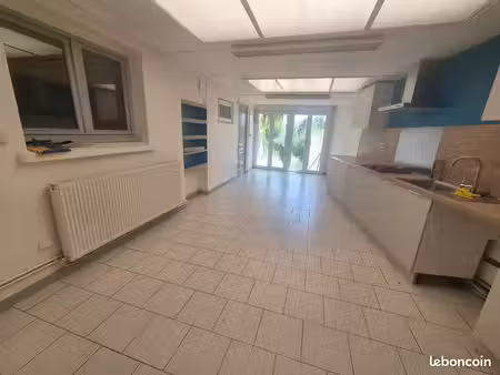 maison 3 pièces 170 m²