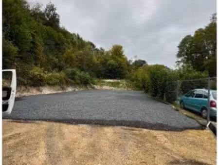 terrain de loisirs