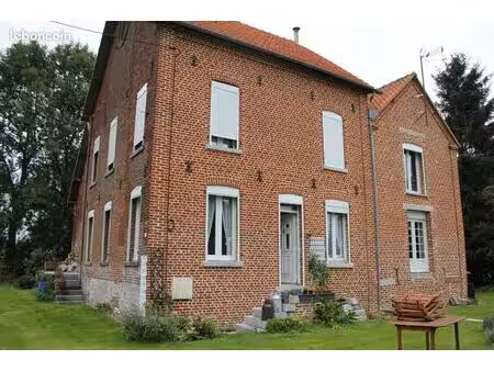 a saisir ancienne frpomagerie maroulles